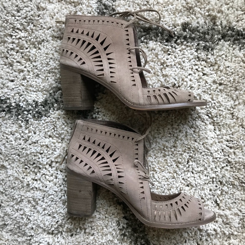 Vince Camuto ‘Tarita’ Lace Up Sandal